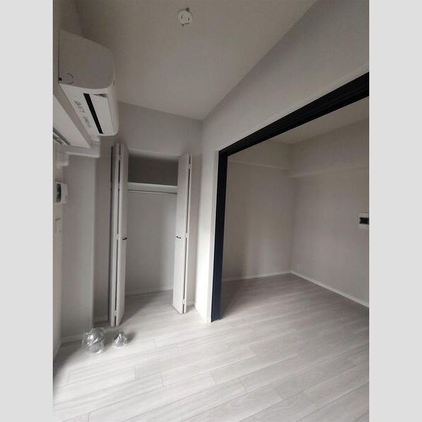 S-RESIDENCE難波西alterの洋室