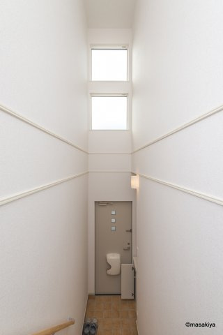 エコルポアイMの玄関