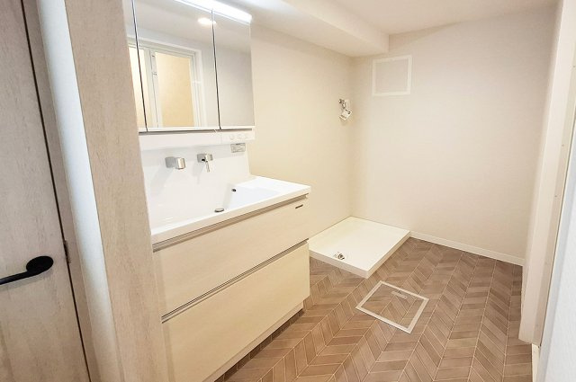 高石スカイハイツの独立洗面台