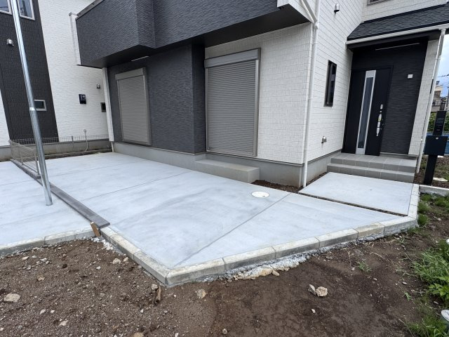 松戸市西馬橋2丁目新築戸建【馬橋北小学校:10分】の駐車場|B号棟駐車スペース（2台目はオプション）