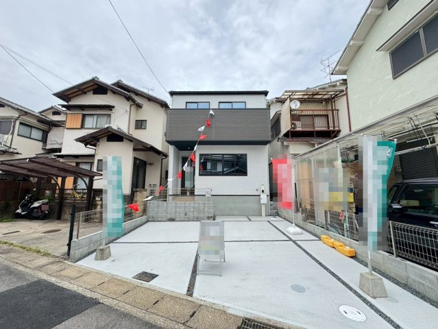南西向き陽当たり良好４ＬＤＫ◆並列駐車２台可能◆収納充実◆伏見区淀生津町