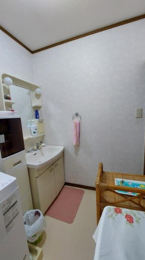 和歌山市下三毛の洗面所