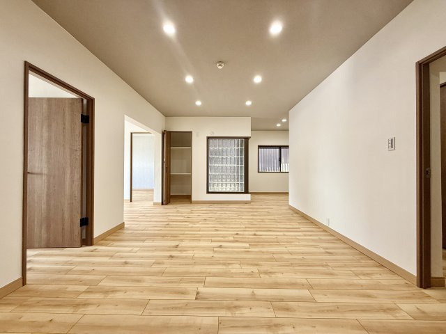 東山台スカイマンションの居間・リビング