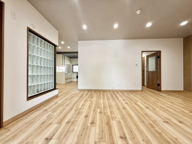 東山台スカイマンションの居間・リビング