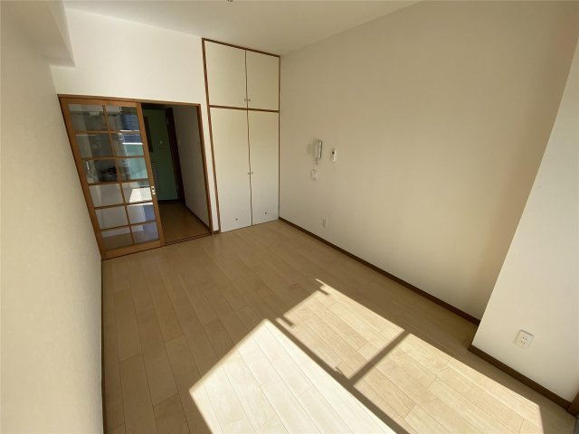 【寝室】サンパレスシカマ