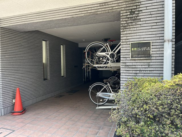 【エントランス】