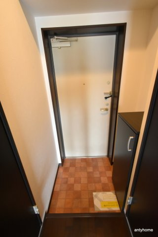 GROOVE江坂　仲介手数料無料の玄関
