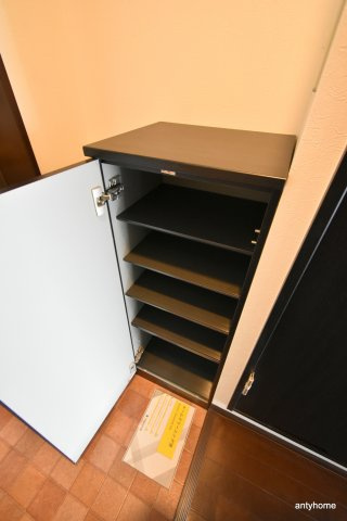 GROOVE江坂　仲介手数料無料の収納