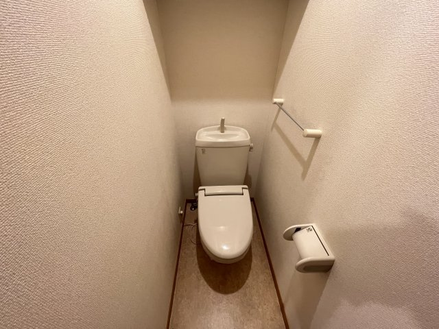 ベル・ソレイユのトイレ|＊他号室参考写真