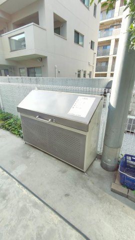 サニーコートマルヤマの周辺