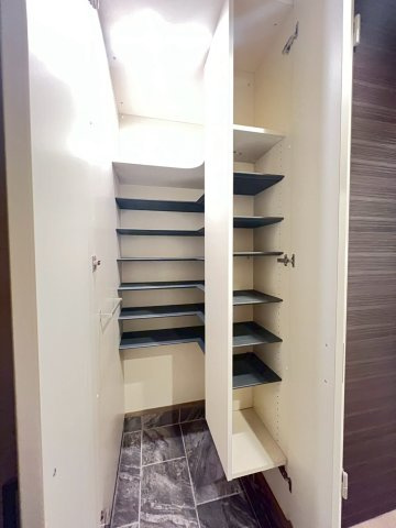 シャーメゾン芥川の収納