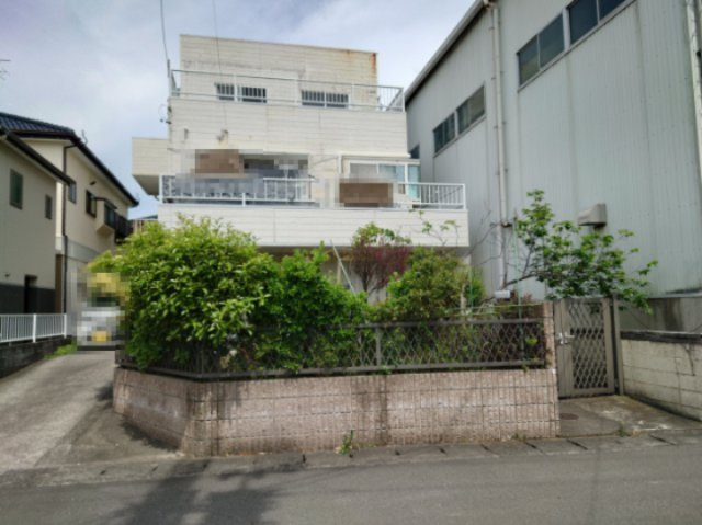 売土地　静岡市駿河区池田の外観|間口が広いため開放感が感じられ、建物に重厚感や豪華さを出しやすく、採光・通風面で閉塞感がありません。