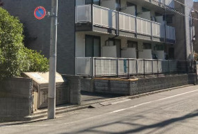 ザ・ハウス南千住のエントランス
