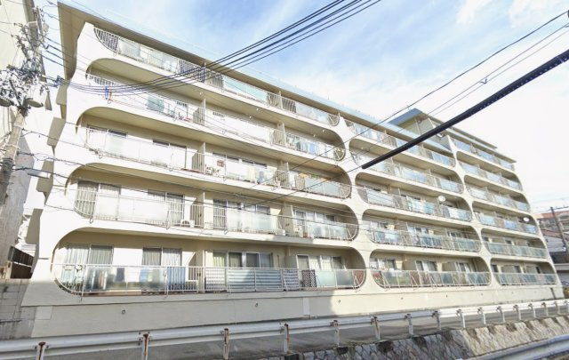 鐘紡夙川台マンションの外観|南向きバルコニー　陽当り・通風良好