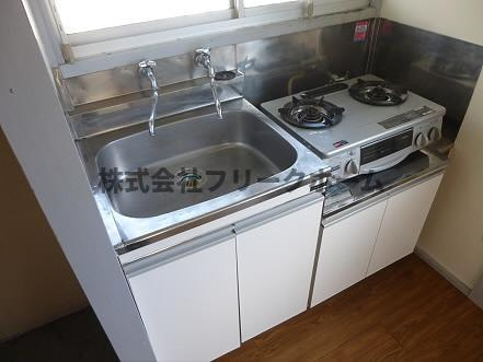 三鷹市牟礼４丁目のアパートのキッチン