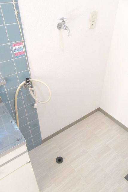 小岩モールハイツのその他|室内に洗濯機置き場があります♪