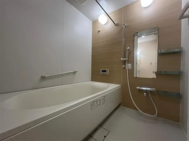 ラフィーネ御影の浴室