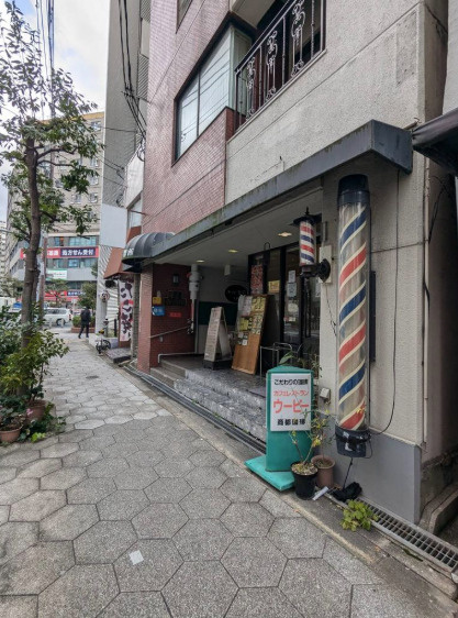 靭壱番館 貸店舗・事務所の洋室
