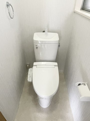 大阪市鶴見区今津南１丁目の一戸建てのトイレ