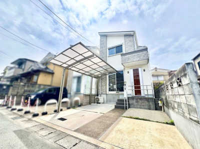 【駐車場】 | 宇治市広野町尖山　中古戸建 | 【駐車場】2台駐車可能で複数台ご所有のご家庭も安心です(^^)