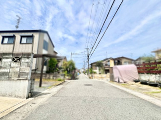 【前面道路含む現地写真】 | 〈こちらの物件〉に興味がある方はお気軽にお問い合わせ下さい！月々のお支払い希望額からお客様が購入可能な物件の価格をシミュレーション致します(*´▽｀*)