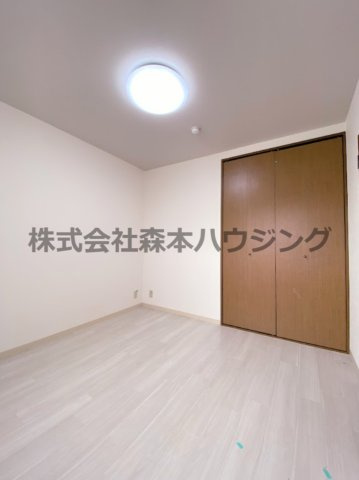 【洋室】 | 　フェルザ住道 | 使い勝手のいい洋室です