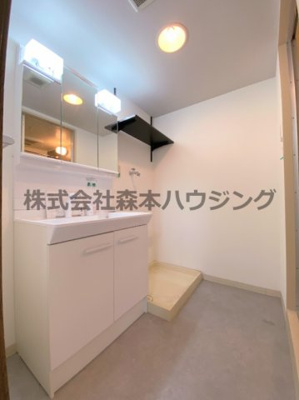 【洗面所】 | 　フェルザ住道 | 使いやすい洗面所です