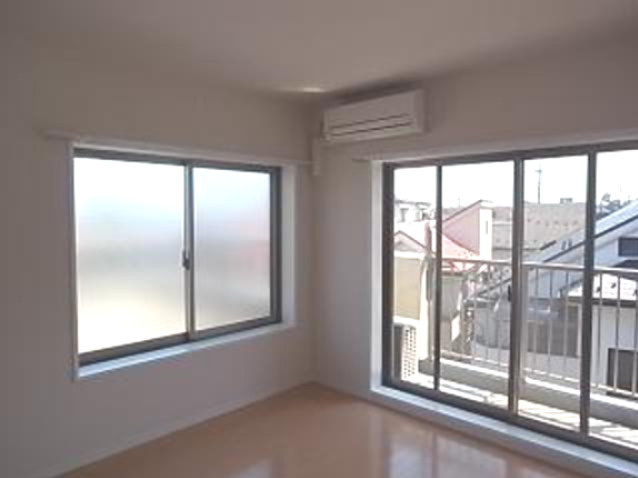 調布市八雲台１丁目の賃貸マンションの居間・リビング