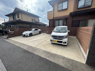 【駐車場】