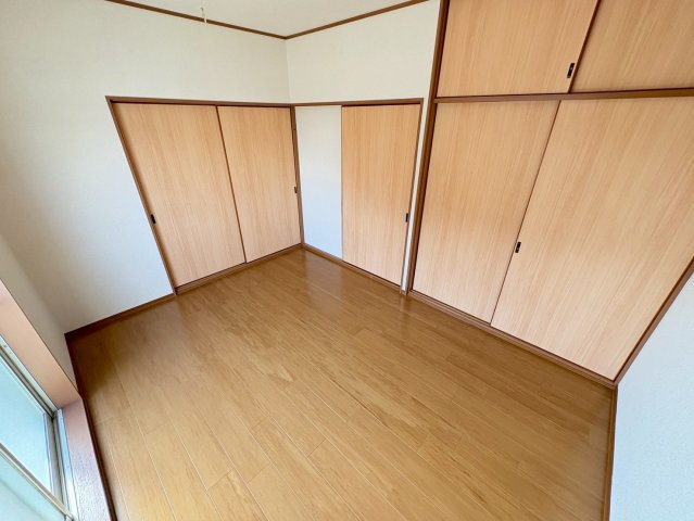 【寝室】