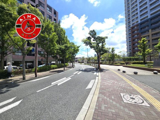 百道タワーの現況写真|前面道路含む現地の写真です。