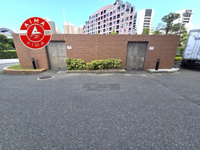 百道タワーのその他共用部分|敷地内には、ゴミ出しが可能な専用ゴミ置き場を完備。