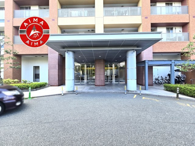百道タワー|きれいなエントランス入口です。
