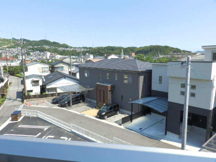 ホワイト ヒルの展望|バルコニーより
