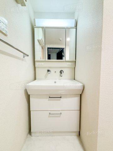 ムーンリバー久留米東町の洗面所|明るい洗面所です★