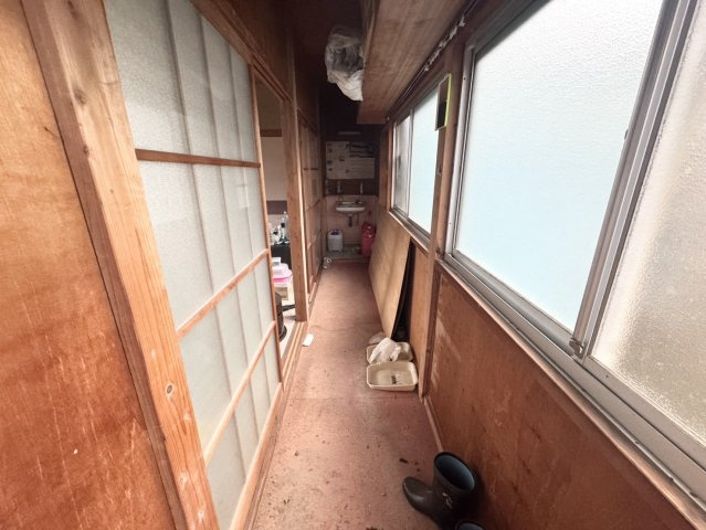別荘利用や民泊にいかが？屋上もあるおしゃれな外観♪那須町湯本の内装|過ごしやすい室内です