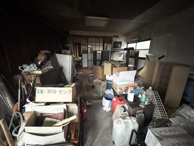 別荘利用や民泊にいかが？屋上もあるおしゃれな外観♪那須町湯本の玄関|シンプルで使いやすい玄関です
