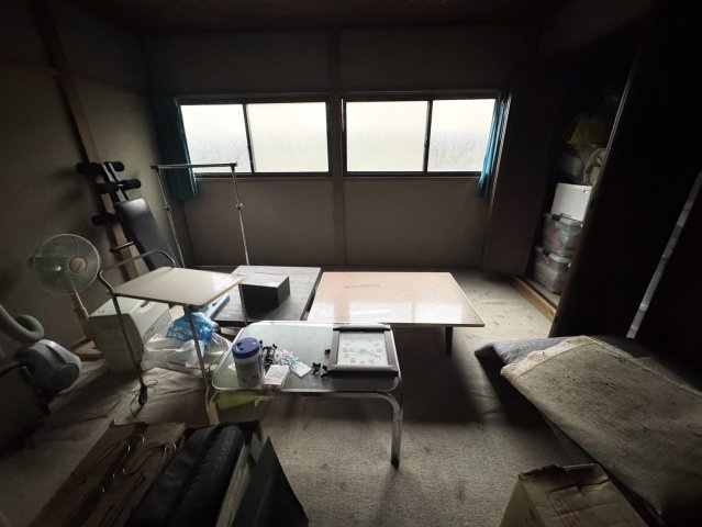 別荘利用や民泊にいかが？屋上もあるおしゃれな外観♪那須町湯本の洋室|きれいな洋室です