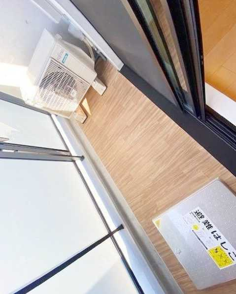 オーパスホームズ桜新町　二人入居可　敷金礼金0　フリーレント1か月のバルコニー
