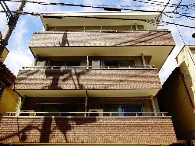 パインクレスト