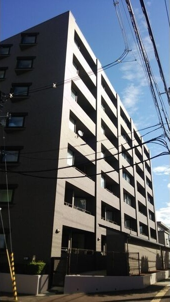 サンクレスト泉中央の外観