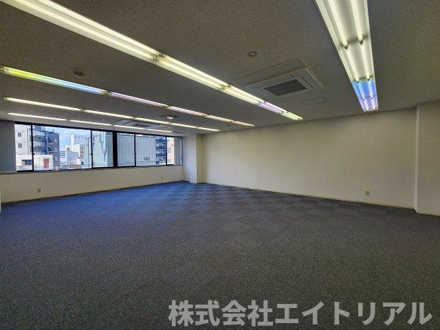 第5セントラルビルの内装