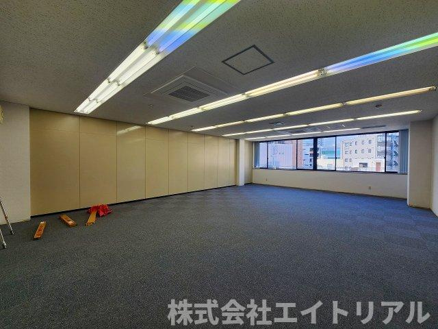 第5セントラルビルの内装