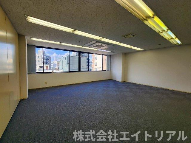第5セントラルビルの内装