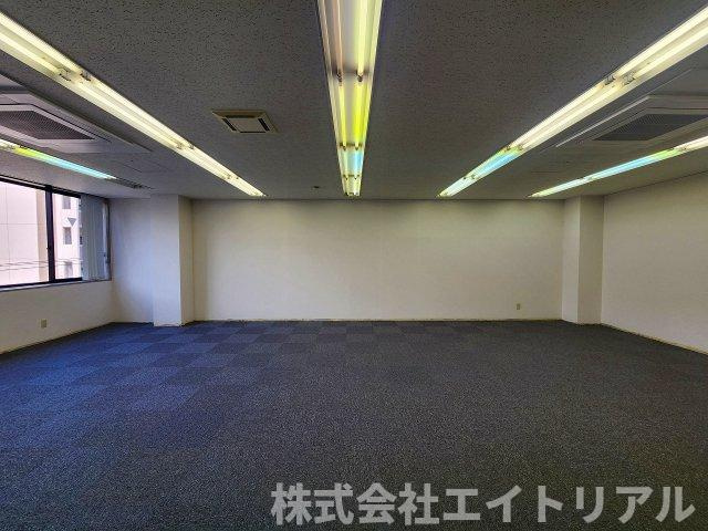 第5セントラルビルの内装