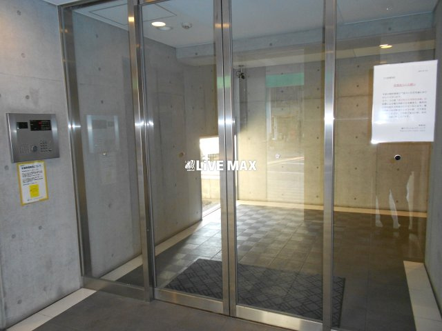 【エントランス】