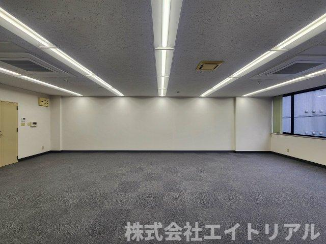第5セントラルビルの内装