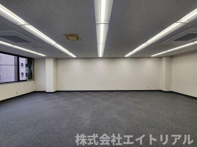 第5セントラルビルの内装