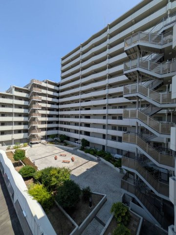 西宮市南昭和町のマンションの外観