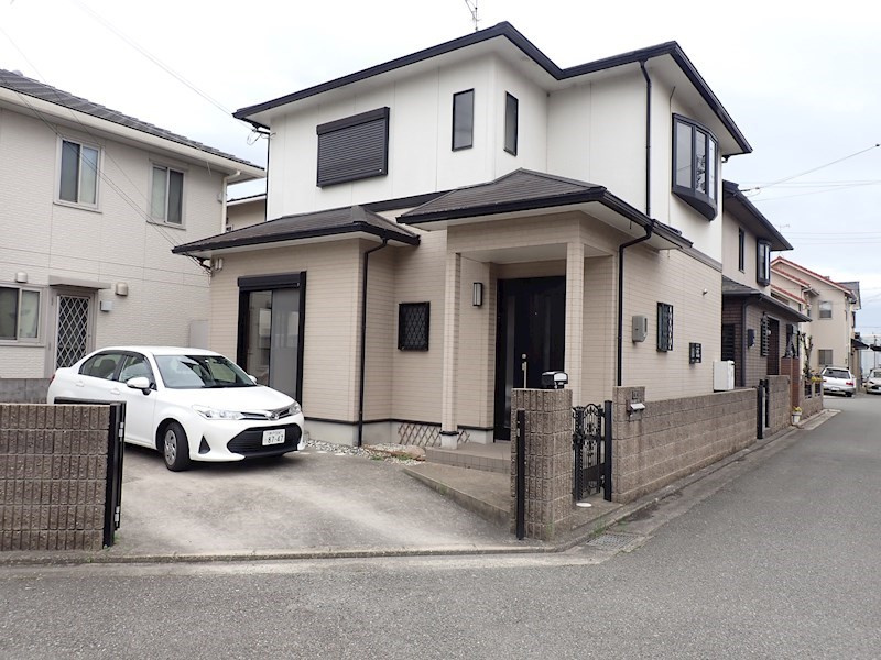 平岡町土山貸戸建
